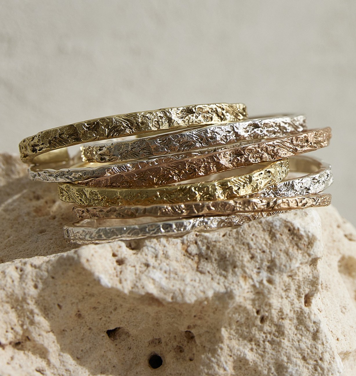 AUTENTICKÁ NÁRAMEK THIN